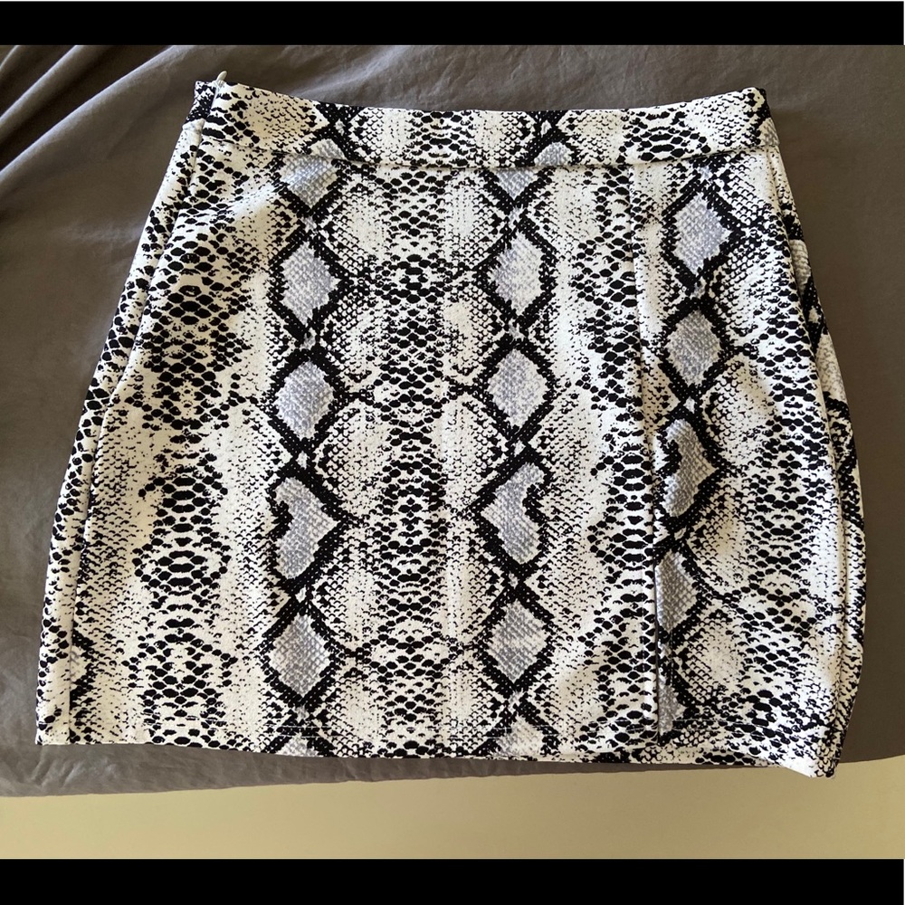 Snake Print Bodycon Skirt